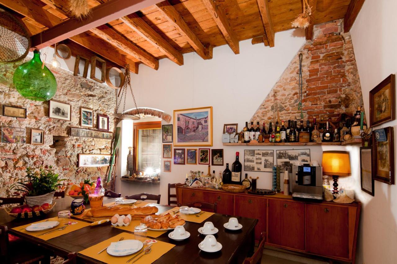 Casa Zafferano Guest House Albenga Bagian luar foto